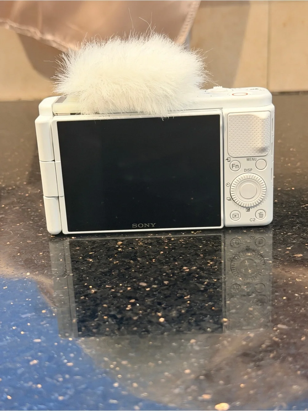 Sony ZV-1 Camera for Content Creators and Vloggers (white)